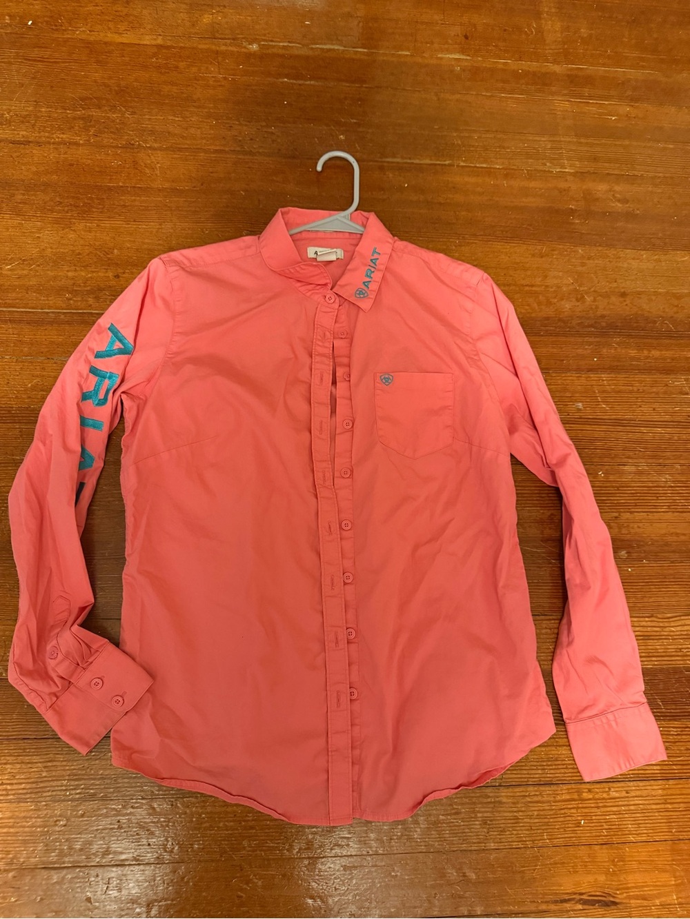 Ariat pink Women’s western shirt Size L Fitted